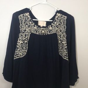 SKIES ARE BLUE BOUTIQUES LONG SLEEVE TOP